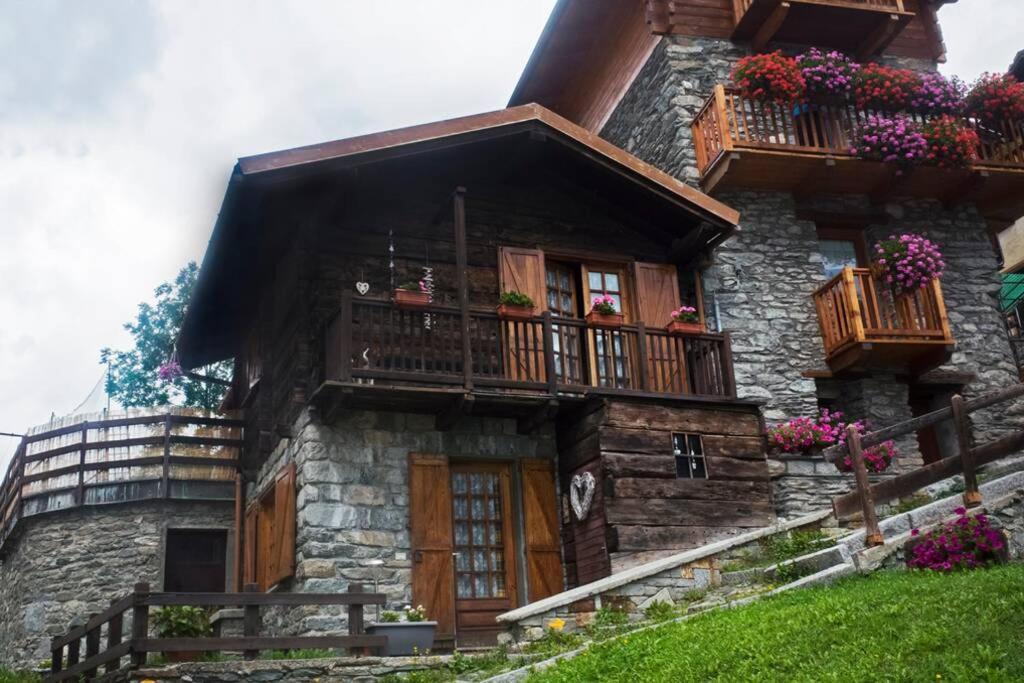 Chalet Indipendente In Centro A Valtournenche Zewnętrze zdjęcie