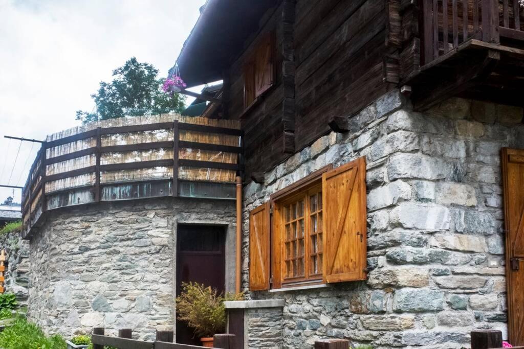 Chalet Indipendente In Centro A Valtournenche Zewnętrze zdjęcie